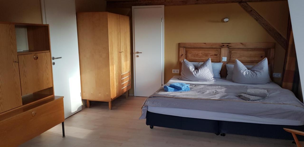 Ferienwohnung Salamander ピルナ エクステリア 写真
